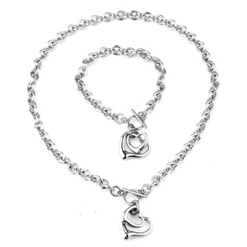 Hot Sale Heart Shaped Silver Jewelry Stainless Steel Jewelry Hollow Female Necklace Pendant